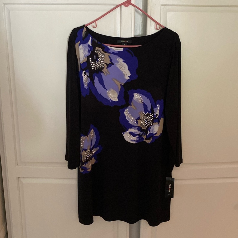 Style&co. XL Black Short Dress with purple , Tan and Lavender flowers